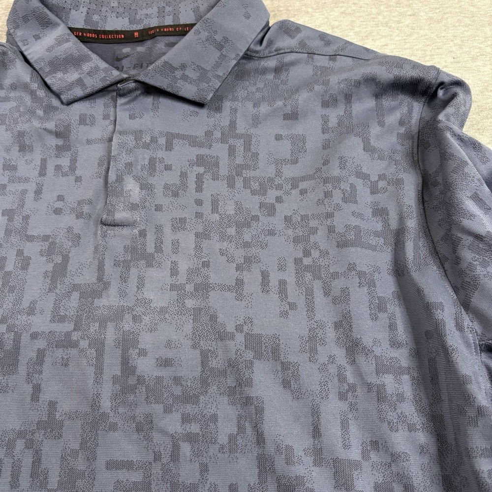Nike Tiger Woods Dri-FIT Golf Polo Mens L‎ Blue Digital Camo Short Sleeve - Picture 2 of 13